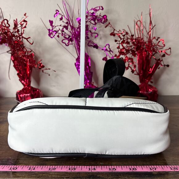 NWT STEVE MADDEN Bvital-D Multi-Pouch Crossbody with Small Coin Purse - Picture 4 of 9